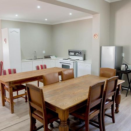 Plumbago Cottages Робертсон Екстериор снимка
