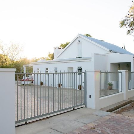 Plumbago Cottages Робертсон Екстериор снимка