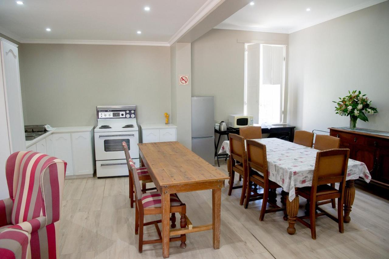 Plumbago Cottages Робертсон Екстериор снимка