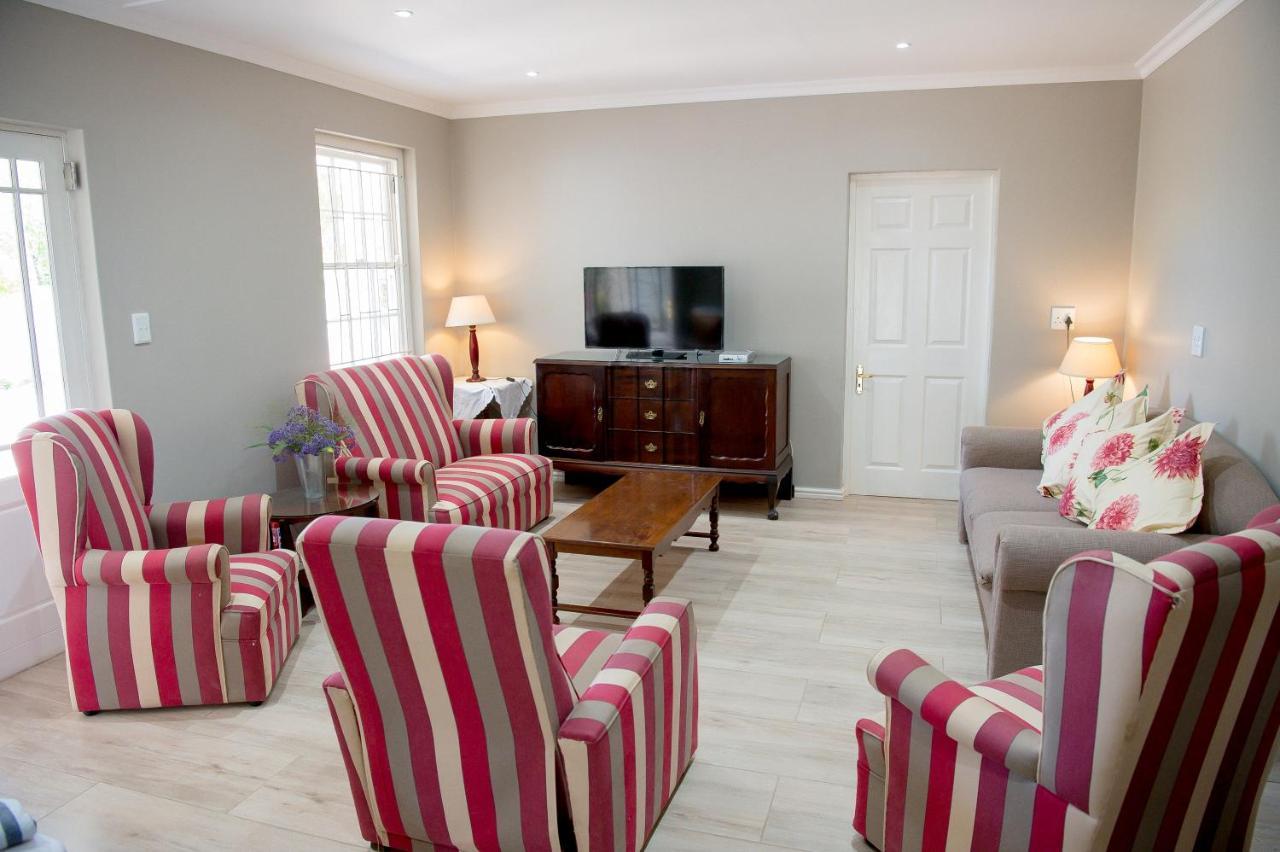 Plumbago Cottages Робертсон Екстериор снимка
