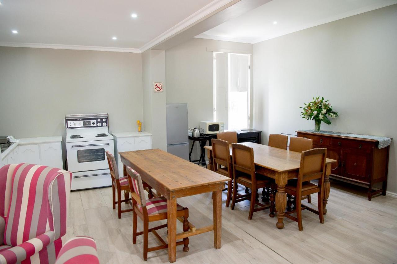 Plumbago Cottages Робертсон Екстериор снимка